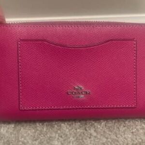 Coach Zip-around Wallet